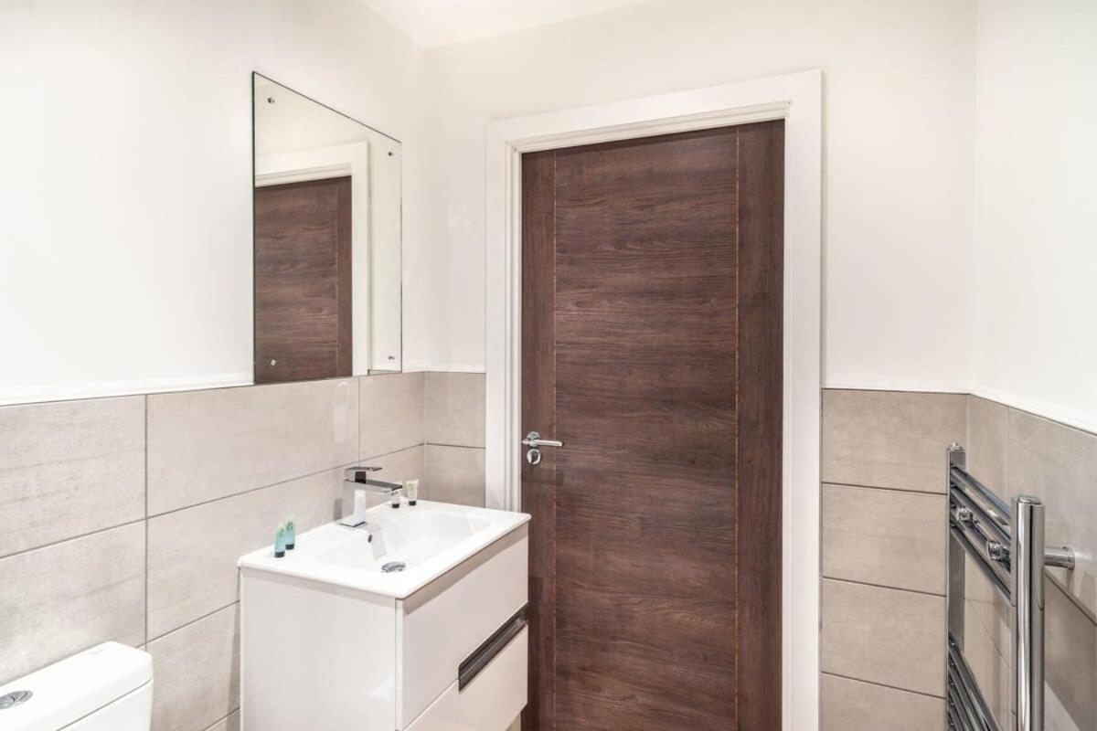 Stayzeni, Alexandra Rise Manchester 2 Bed Flat Exteriör bild